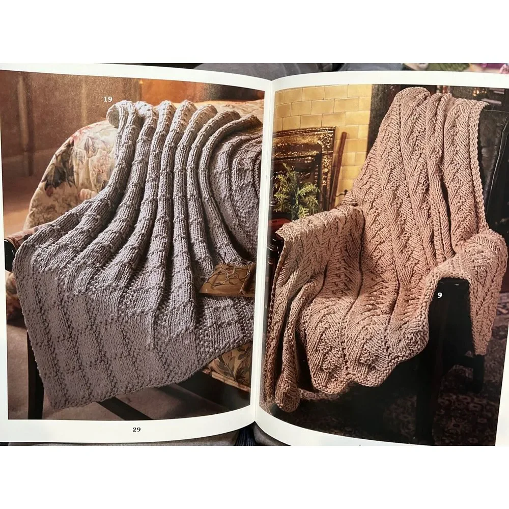 Big Book of Quick Knit Afghans ‎ (Leisure Arts #3137) - Paperback - GOOD